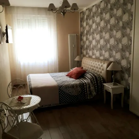 Mercedes Bed and breakfast Bolonia